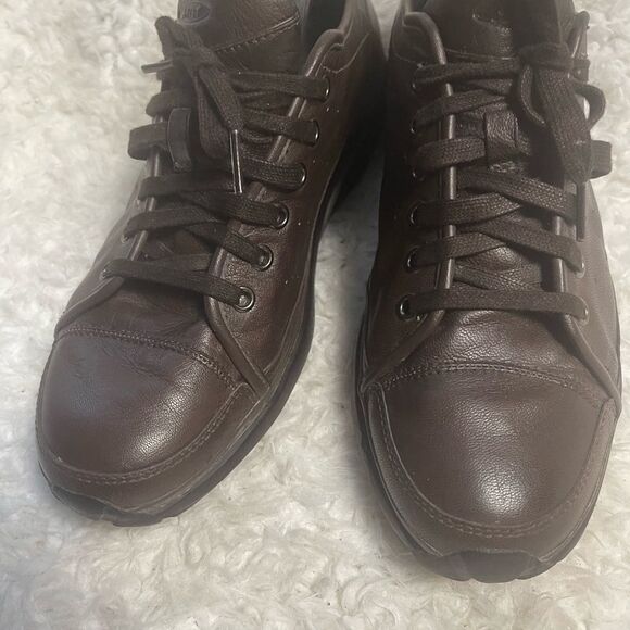 MBT400273-01 Brown Leather Toning Walking Shoes Women SZ10-10.5 - Picture 4 of 10